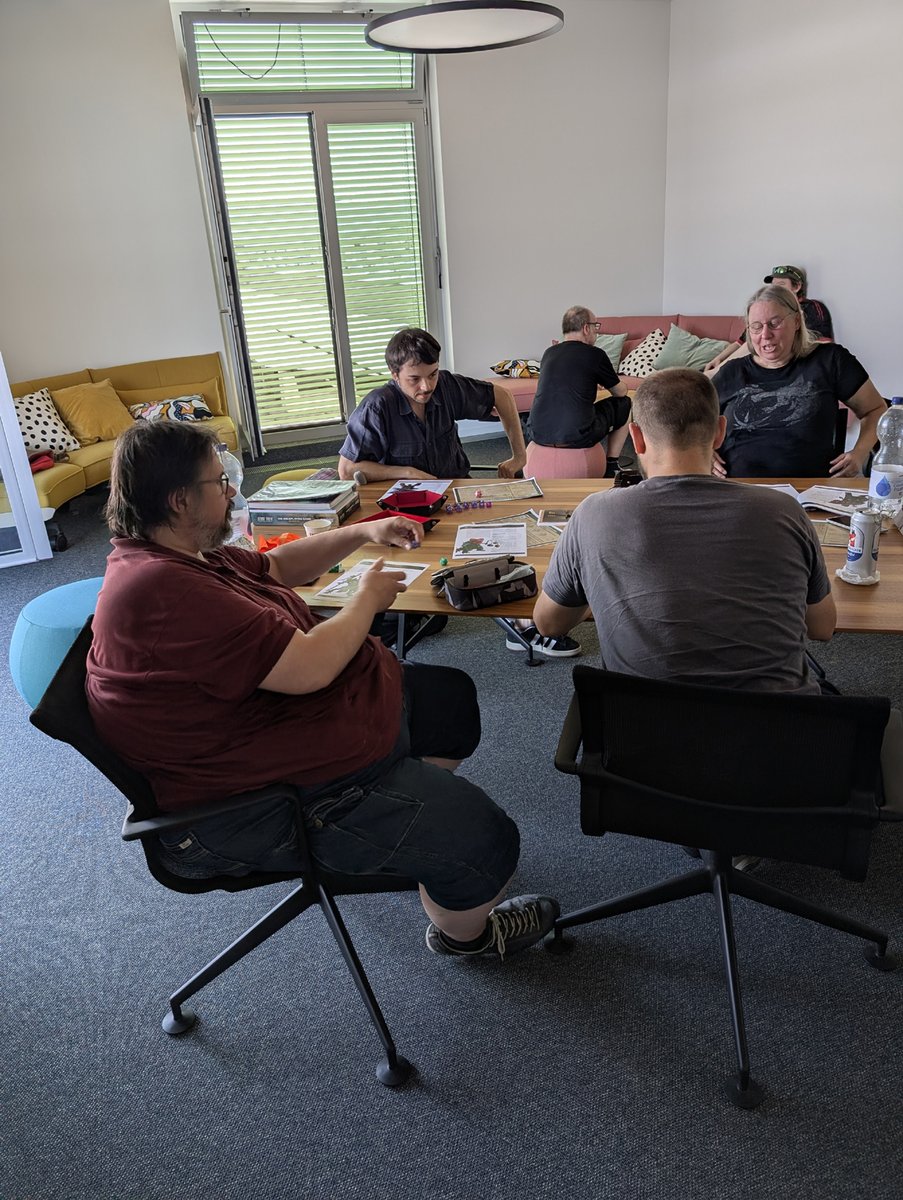 Tactica_Games's tweet photo. Das war der @FreeRPGDay bei uns im Laden, oben unterm Dach des Kowerks! Die letzte Runde läuft noch & wir danken allen, die Spass an Rollenspielen haben 😃
Noch haben wir auf FreeRPG-Goodie-Bundles, also bestelle & profitiere!
https://t.co/qP6xDD8Sme
#roleplay #freerpgday #rpg https://t.co/FYXnUAQz1K