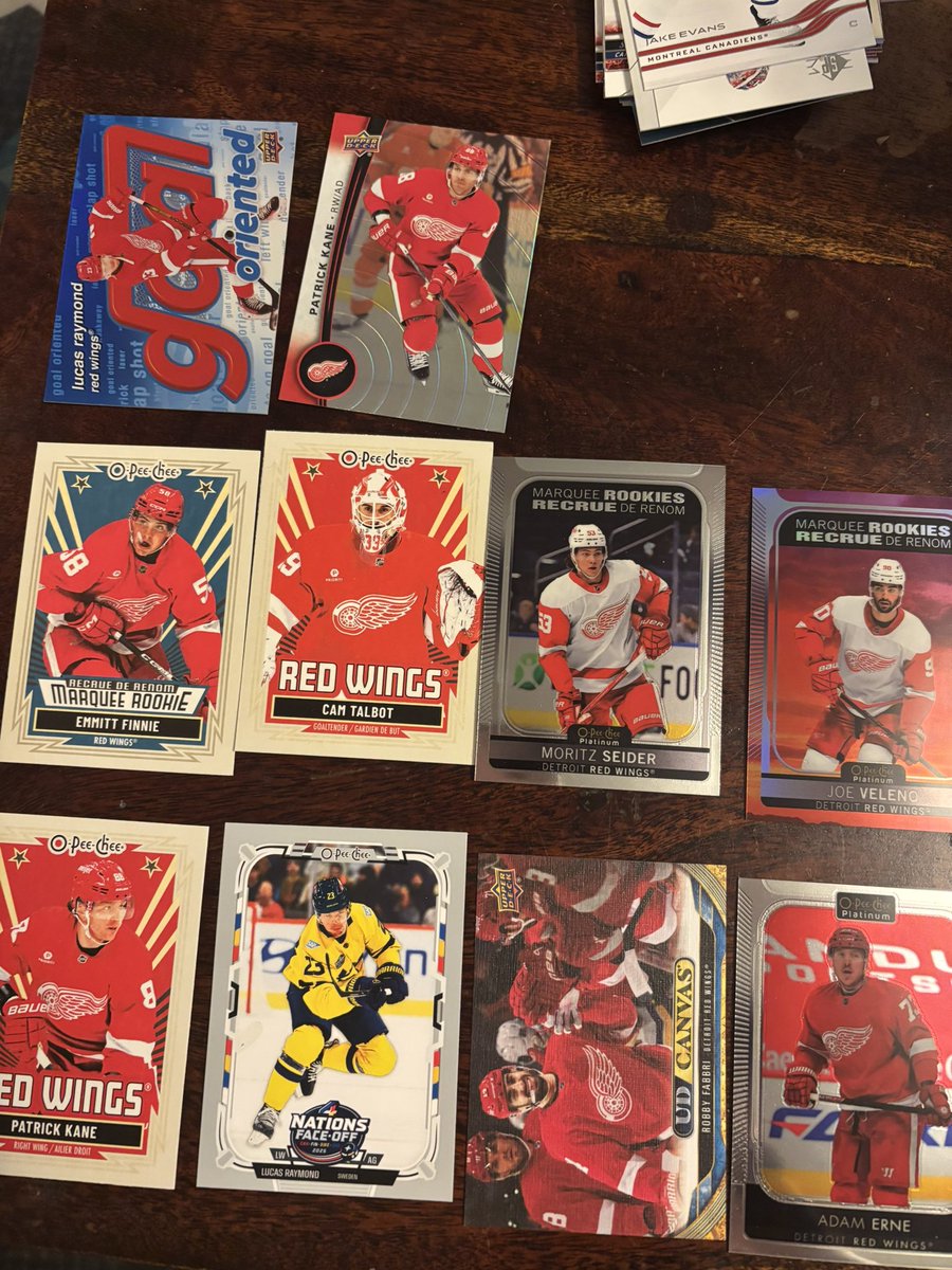 malkineater's tweet photo. more hockey cards for trade :) https://t.co/EkFkH33PFz