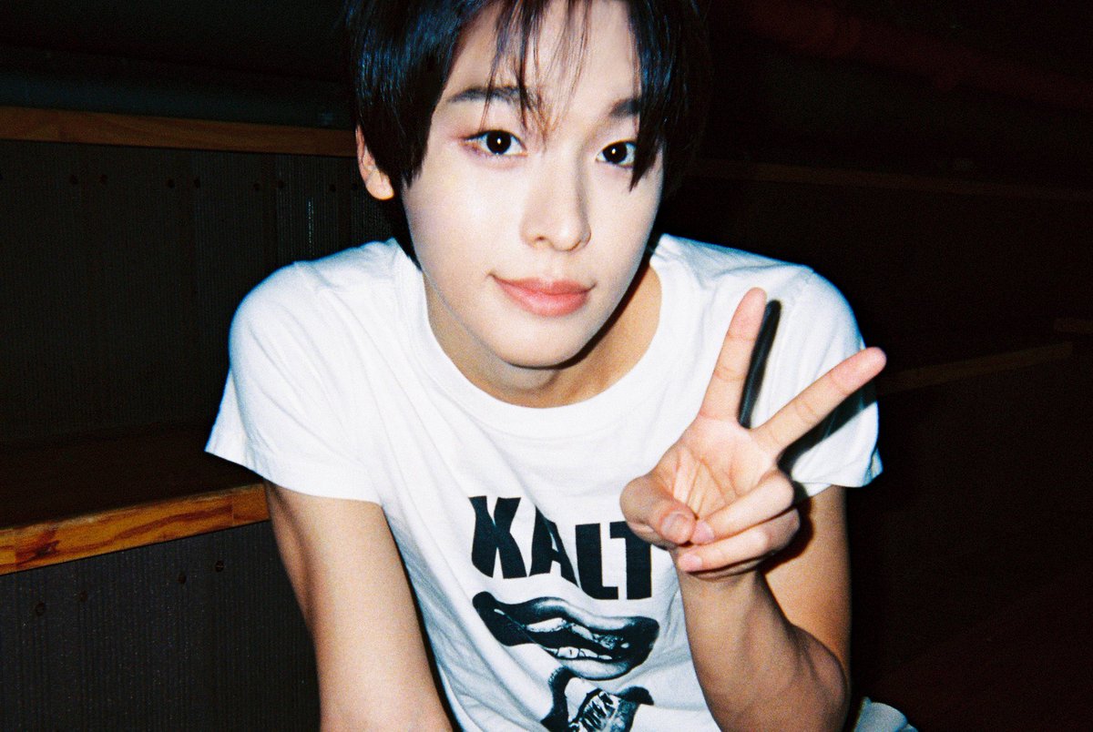 628boy's tweet photo. 내 예뿌니기요미~~~ 생일 축하해요
매번 행복하다고 말해주는 리쿠가 앞으로도 더 많이, 더 자주, 빈틈없이 가득가득 행복할 수 있길❤️❤️

#애햄_리쿠생일이다냥
#夏の始まりはリクと共に
#AllForRikuDay https://t.co/4iwfuGALB8