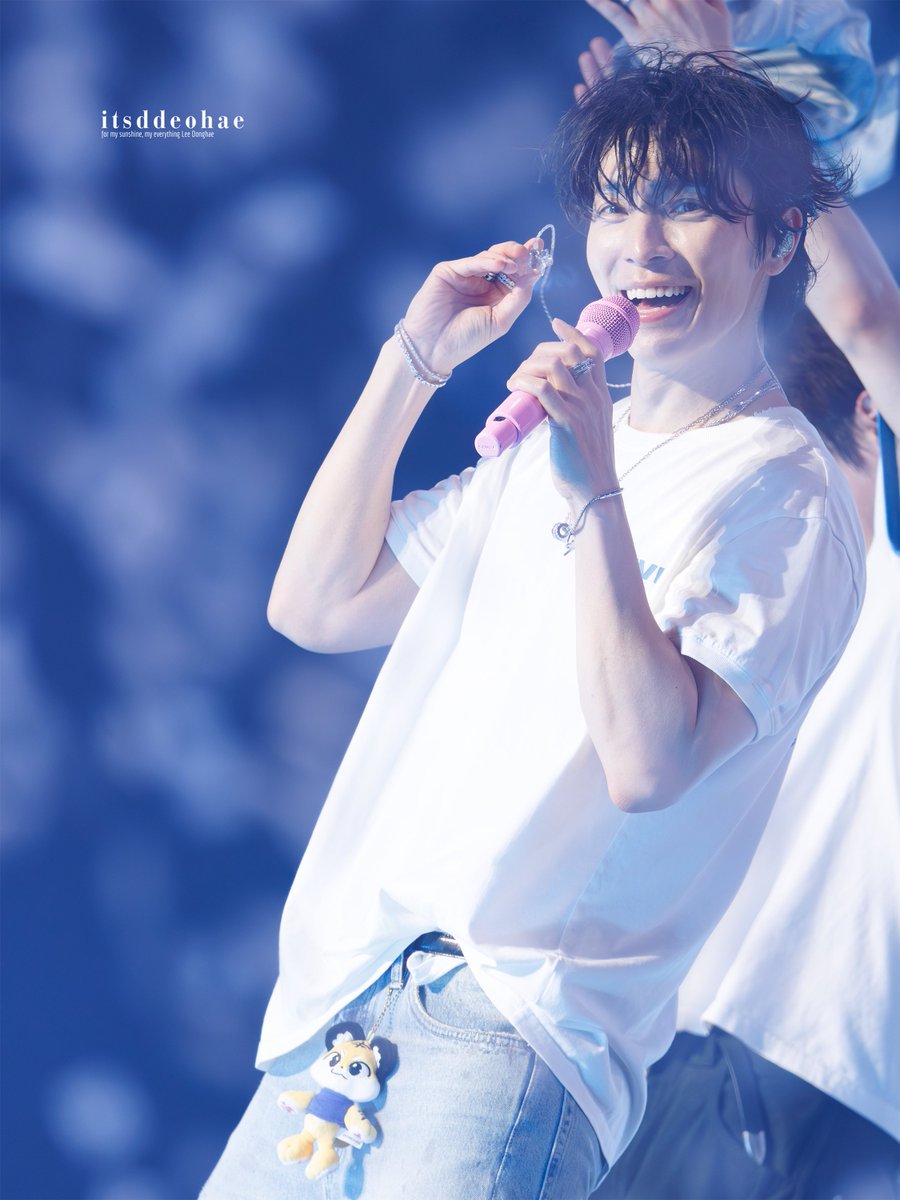 itsddeohae's tweet photo. 애기천사 같애 👼🏻💙

📍
2026.06.27
2026 DONGHAE 1st SOLO CONCERT TOUR ALIVE in HK Day1

#Leedonghae #Donghae #이동해 #동해 #ドンヘ
#슈퍼주니어 #SUPERJUNIOR https://t.co/qj2kz8tdtb