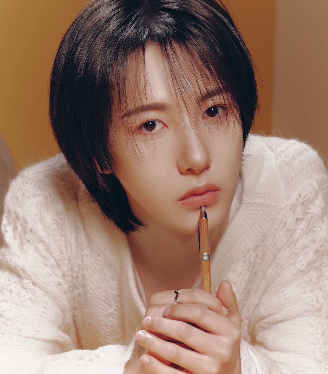 RJPopBase's tweet photo. ‘Echoes Between Us’ by Renjun debuts with 118k streams on the Spotify counter. https://t.co/Q3qDhyOWIc