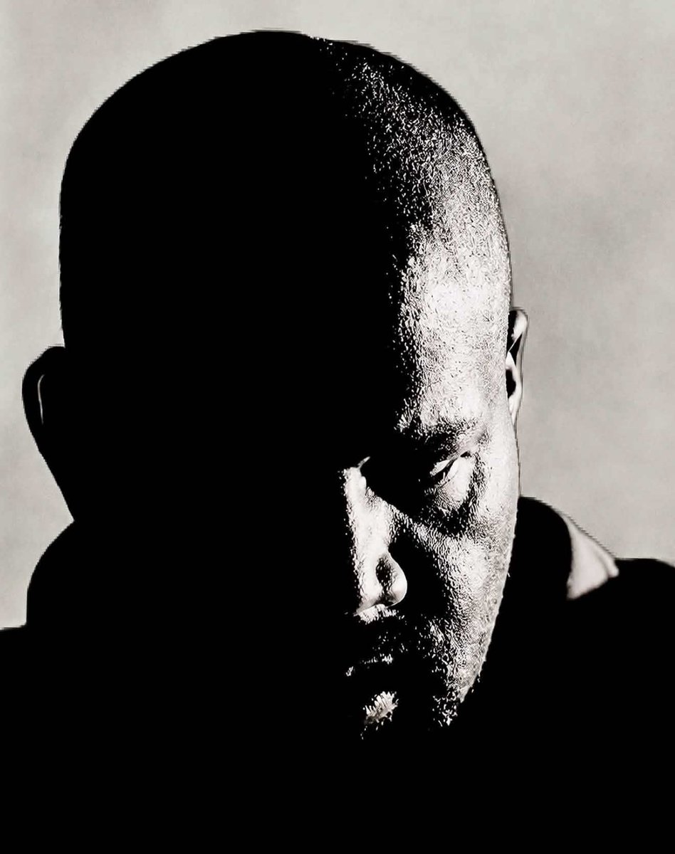 yeunrlsd's tweet photo. New hardest Ye photo oat dropped https://t.co/amhTw6HxrF