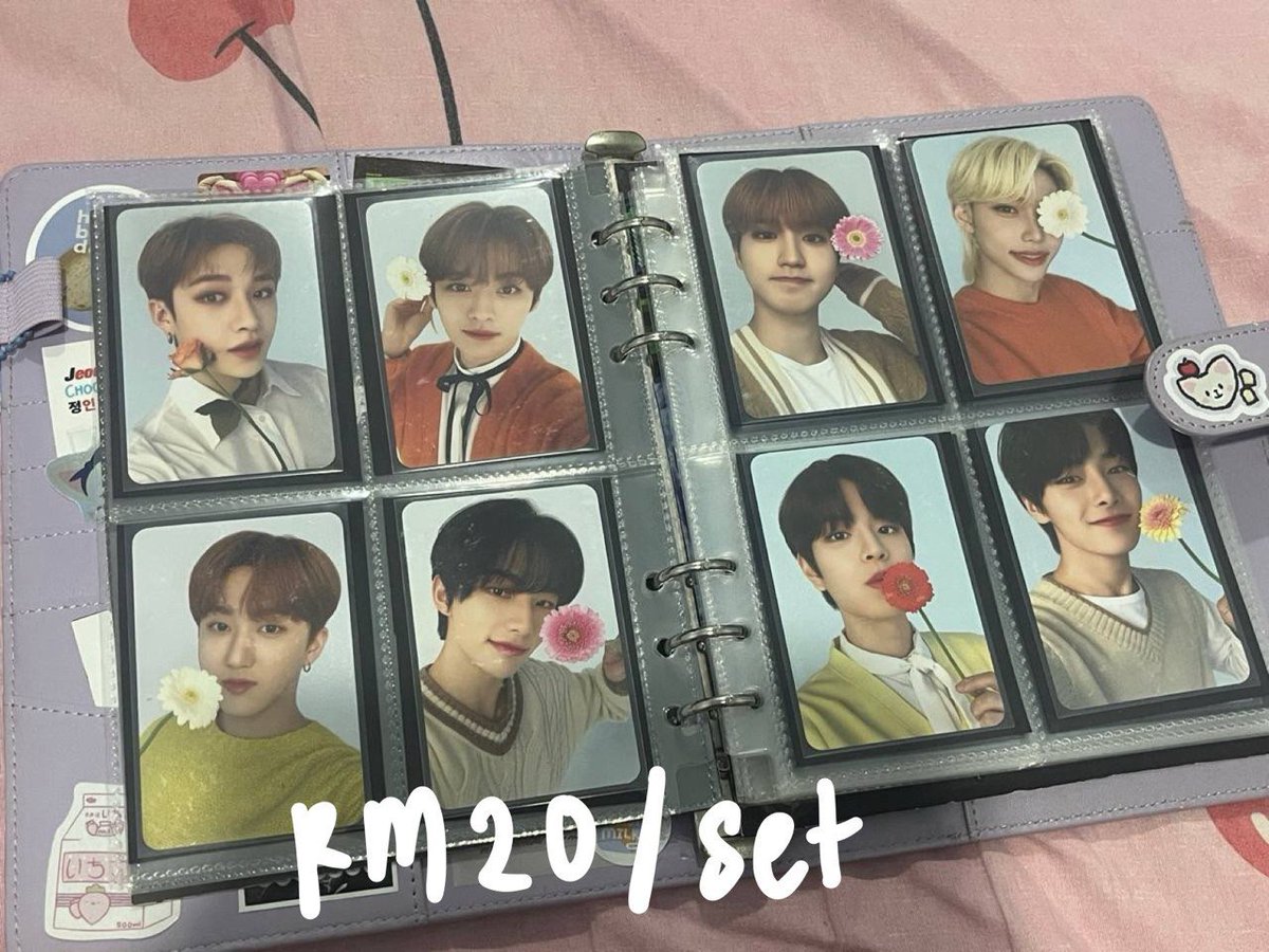 iyenlino's tweet photo. [WTS] HELP RT 

- can depo to reserve 
- can do international postage 
- price exc postage

#pasarskz #pasarstraykids https://t.co/pWRPI1SGkq