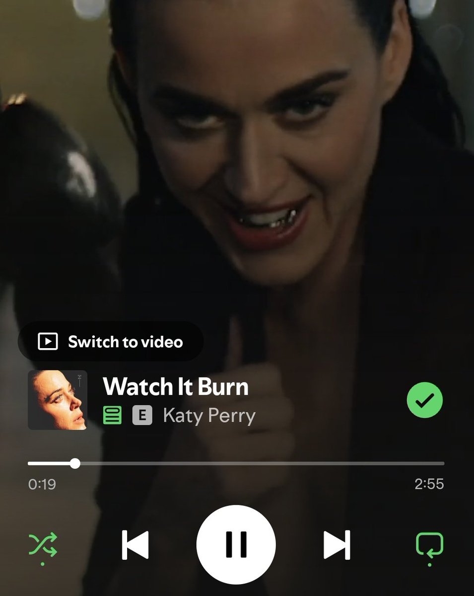 VaelisFox's tweet photo. i like the song idgaf if it's a hit or not https://t.co/NIceW24uVI