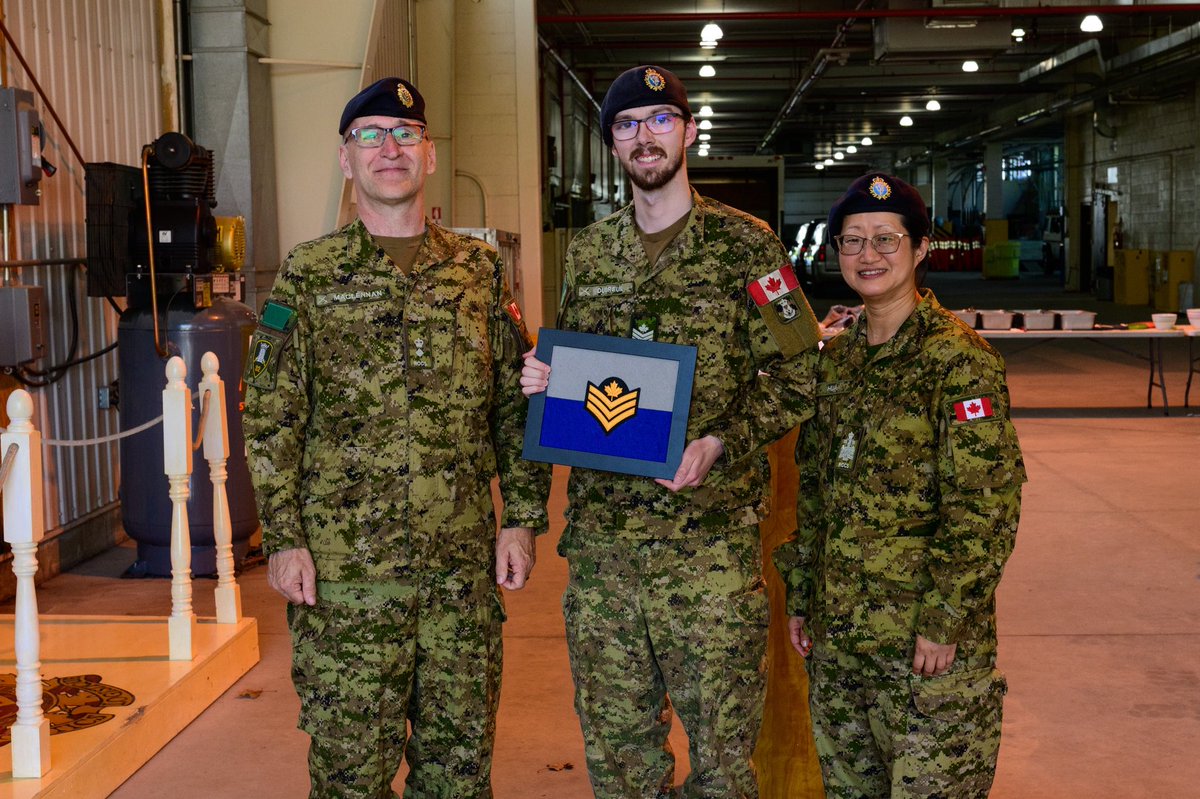 32SigRegtTrans's tweet photo. 🎉 Recognition &amp; Promotions at Exercise MERCURY WARRIOR 2026 🎉

https://t.co/lW6KfjQ5hO https://t.co/VoVkVBEx66