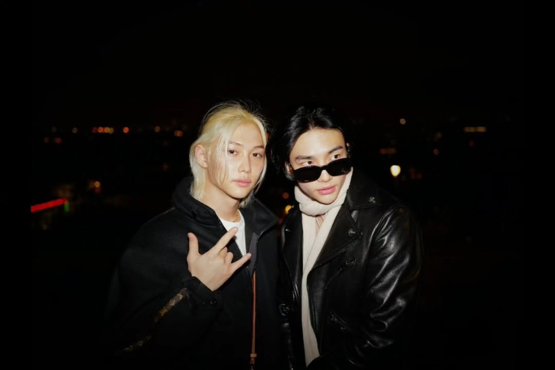 dearmyaster's tweet photo. I don't know shit about them, at least until two weeks ago. But after watching so many skz code and 2 kids room, their relationship dynamic feels so special. They're so genuine and soft to each other 🥹 https://t.co/d7kourT2B5
