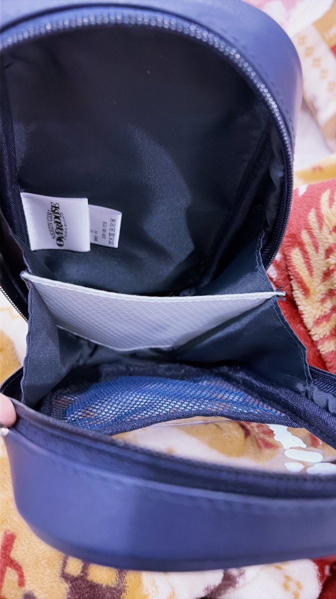 ssodsdoss's tweet photo. とても可愛いんだけど、使用用途も分からず買っちゃった
これ何入れたらいいかな？？ https://t.co/wZwPalTfHL