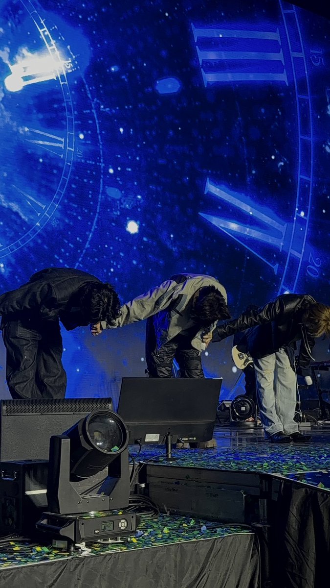 foreverminofan's tweet photo. Thank you for singing so many good songs tonight. You guys did so well. Winner forever💙💙💙💙

#JINU #김진우 #HOONY #이승훈 #YOON #강승윤 #WINNER #위너 
@yginnercircle @yg_winnercity https://t.co/Rzy0FaRtdO