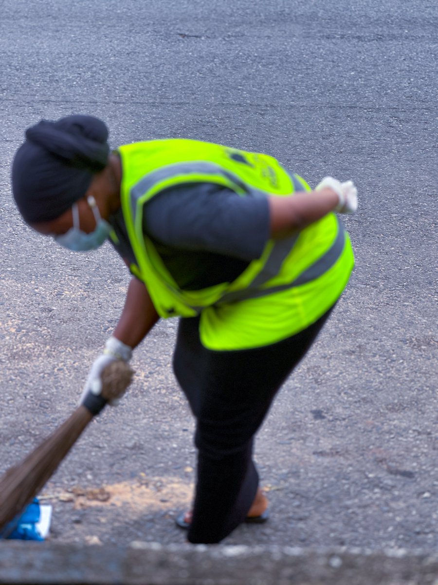 wura_caboodlez's tweet photo. A cleaner community is a responsibility for all.

#oguntwitercommunity
#keepogunclean https://t.co/dnx3OSJ8ve