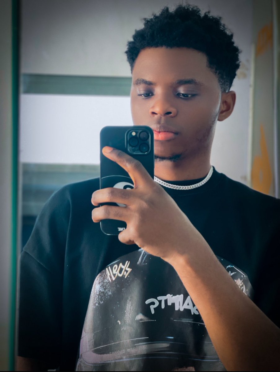 _YKbrown's tweet photo. No worry we gather dey 🤝😂 https://t.co/l868W0h7kP