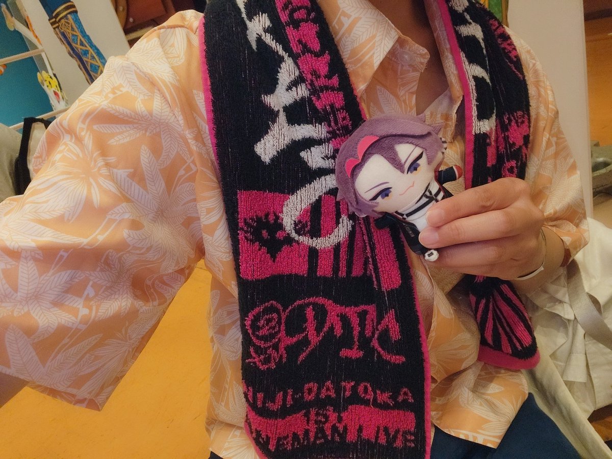 usmsu_55's tweet photo. ﾋさんが帰ってしまったので背負っていきます https://t.co/QmRwADtPfr