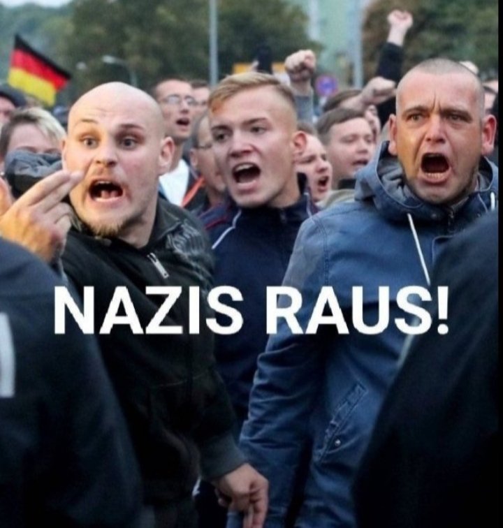 Anonymous00708's tweet photo. Es gibt keine "#Antifa"!
Es gibt nur Anti-Faschisten und Faschisten! https://t.co/A8nxBQWAWs