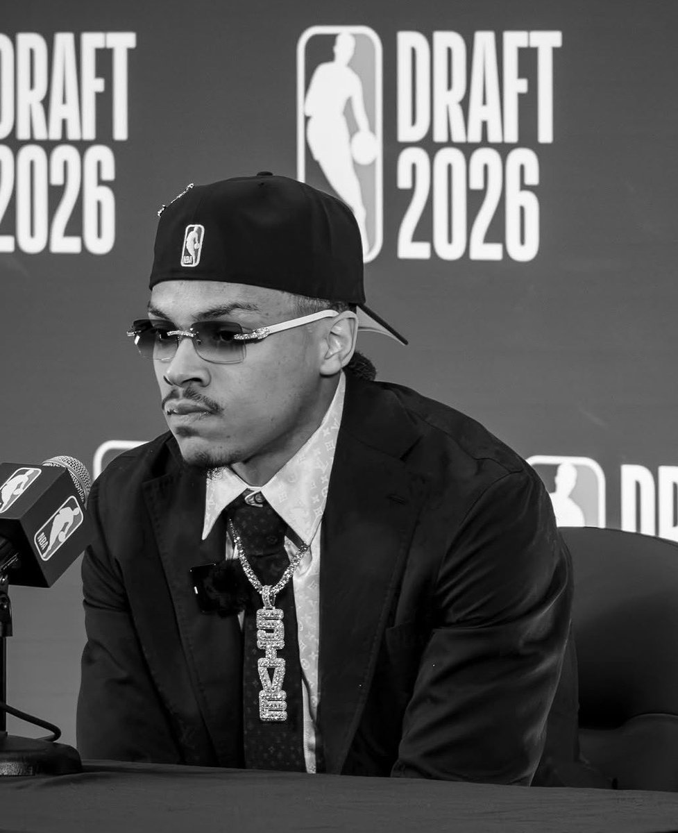 kings_muse's tweet photo. Already Top 10 PG in the League https://t.co/Pp2arrvJuu