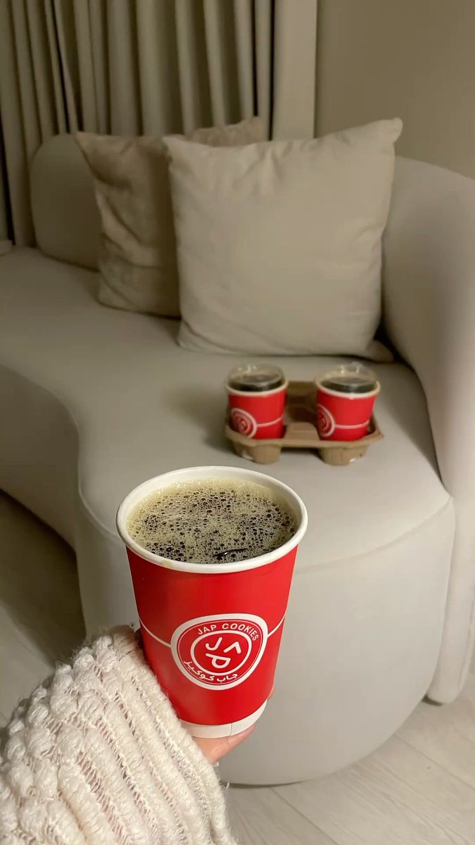 z7w__'s tweet photo. إِذا أَحبَّ المرء امتلأ خاطره بذكر محبوبه
وجرى حبه في دمه مجرى الدم في القلب.❤️⁞♩. https://t.co/zY7H5F13B9