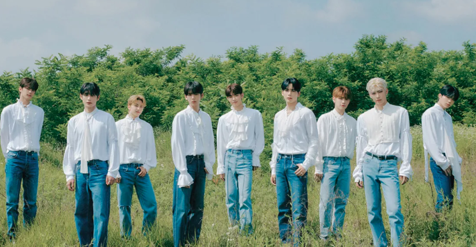 AboutMusicYT's tweet photo. 3 years ago today, ZEROBASEONE made their debut with In Bloom. https://t.co/QzTuJd99DC