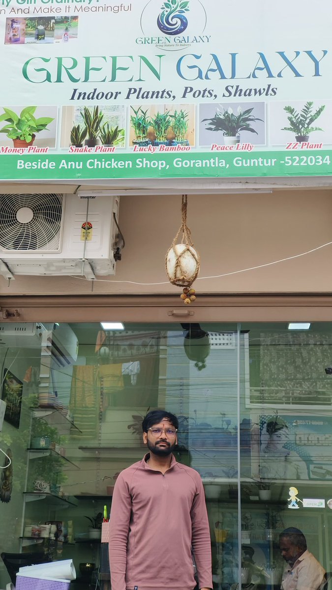 Sivaparvathijsp's tweet photo. Thank you so much 🙏for your green gift, Pradeep Tammudu, from Green Galaxy.
Your indoor plant collection and ceramic pot designs are excellent👌
I wish you become the best seller across the district with your own brand.👏
All the very best, Tammudu.👍
#saveplants
#Reduceearghwarm
#Globalwarmimg
#Greenworld