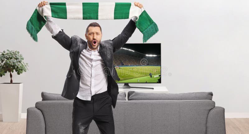 isaiah_ade92945's tweet photo. Football is the only thing keeping most men sane while everything else in adult life is falling apart.
Relationships drama, money stress, dead-end jobs… but 90 minutes on the pitch? Pure therapy. Your girl will never get it.
Agree or nah? ⚽️ #FootballTherapy #MensMentalHealth