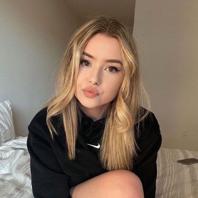 Alyssababeimh's tweet photo. #NewProfilePic https://t.co/3XrPTADXHq