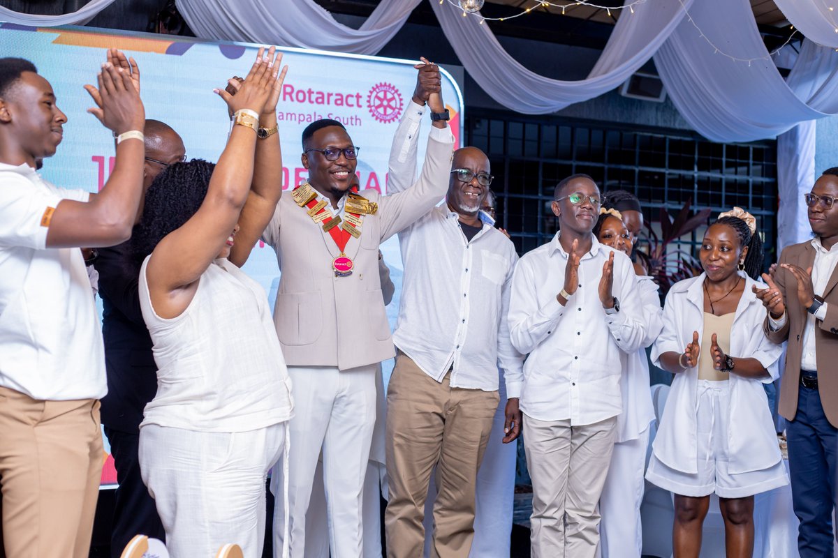 rctkampalasouth's tweet photo. The chain has been passed. The responsibility embraced. The journey begins.
Congratulations to President @MugisaCreven on your official installation as the 15th President of Rotaract Kampala South.
#15thPresidentialInstallation #KinightsInstallation https://t.co/aVYQa8ncDx