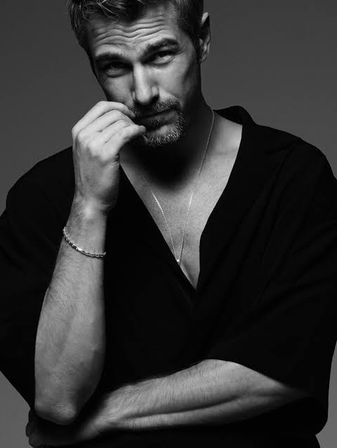 dizifilmdergisi's tweet photo. Furkan Palalı’dan yeni dizi hamlesi! 🔥 “Mahir” karakteriyle tabii ekranlarında! 🎬 @fpalali #furkanpalalı #yenidizi
#cumartesi https://t.co/kVH34ErA9J https://t.co/dv8LBapTrd