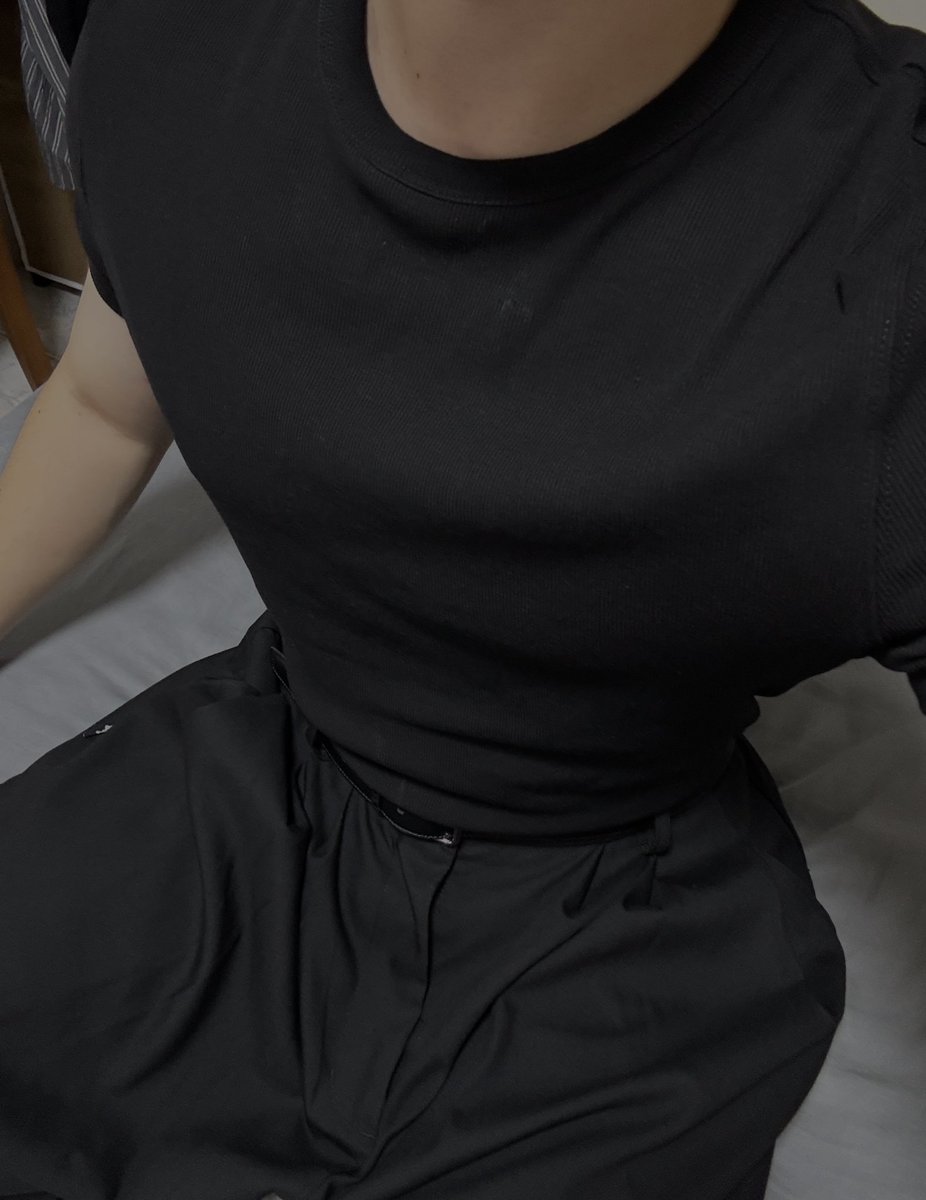 jx_coffee's tweet photo. 健身就是為了穿衣服更好看 https://t.co/owL9Wvl4ay