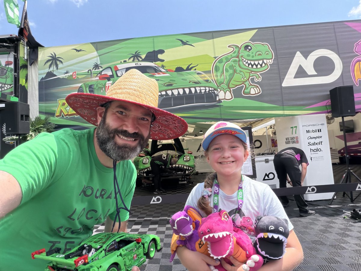 MCOlson11's tweet photo. Waiting for the autograph session at IMSA @WGI. https://t.co/w3LHTtfpr7