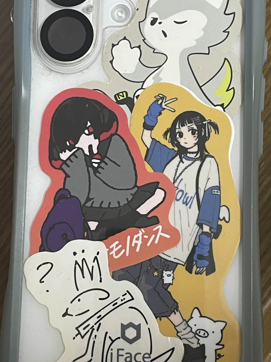 Shurim_a's tweet photo. スマホ裏が進化🥰 https://t.co/4Gde9XSyt3
