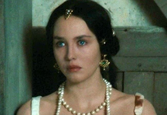 poetcinematic's tweet photo. happy birthday to isabelle adjani, the queen of delivering a disturbing yet unforgettable performance 🖤 https://t.co/TOr1sLhq22