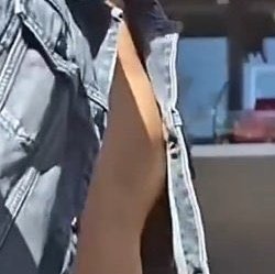 canjuntae's tweet photo. His chest muscles.. https://t.co/qEgx7rk4p2