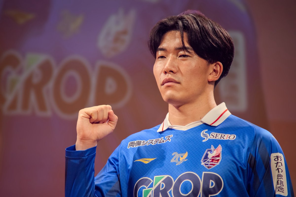 SugarOrangeMoon's tweet photo. スパイク着用登壇でやる気に満ち溢れた濵田太郎選手

#fagiano #ファジアーノ岡山
#濵田太郎 https://t.co/5gYfTNDCdG