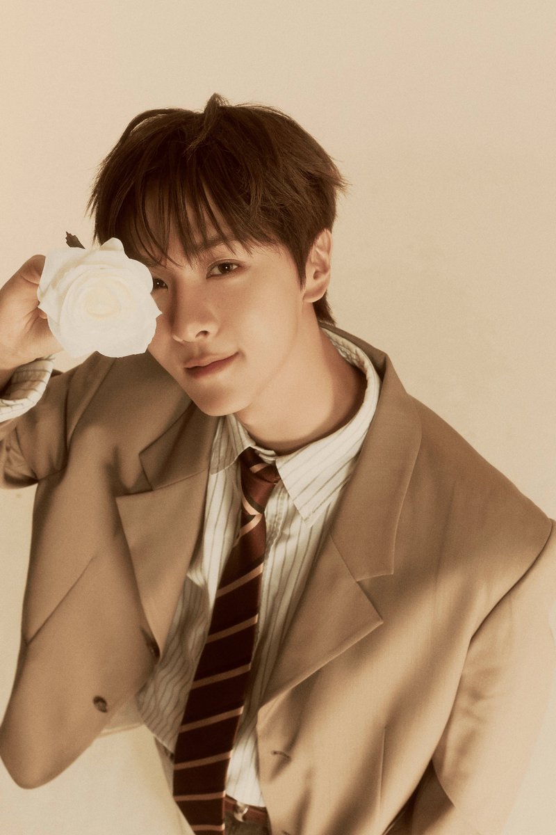 nugupromo's tweet photo. BAE173 member Yoojun announced that an official announcement regarding the group's future activities is expected in early July. 

He also shared that he is in the process of ending his contract and will be saying his final goodbyes in August, while the other members will reportedly continue to meet fans.