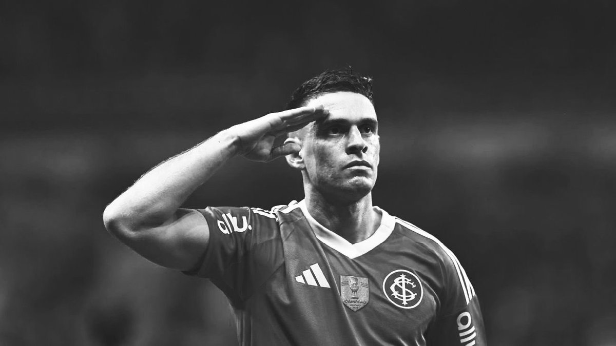 QGdoInter's tweet photo. 🚨 ADEUS! Internacional acerta venda de Rafael Borré para o River Plate por US$2,5 milhões.

📰 | @CLMerlo 
📸 | Reprodução https://t.co/XY9SCiHLCg