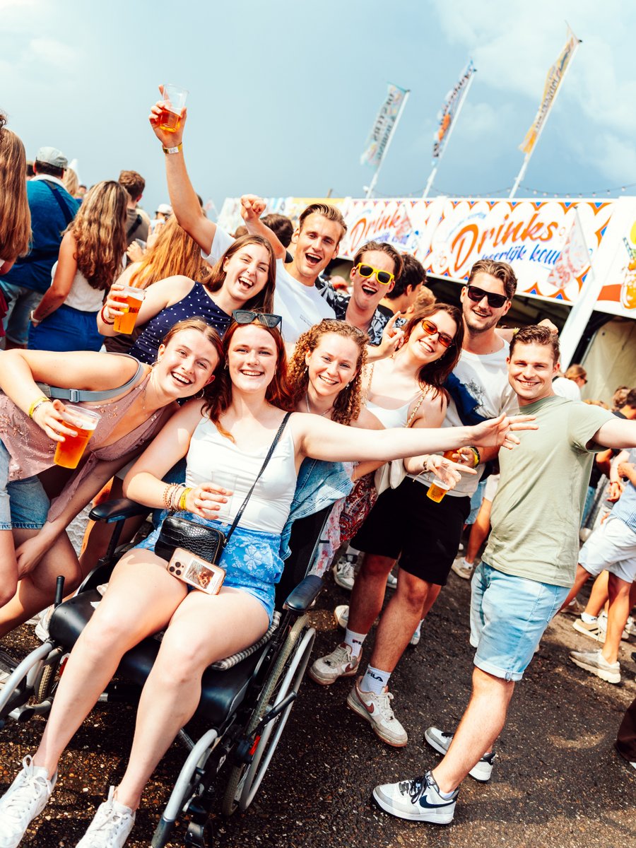 concertatSEA's tweet photo. De derde dag is in volle gang 🤙 https://t.co/W2mZYnzovO