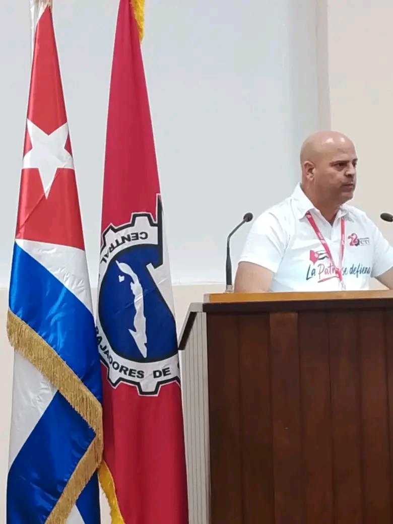 SuselyMorfaG's tweet photo. 🛑AHORA MISMO🛑
Osnay Miguel Colina Rodríguez fue electo por el Congreso como Secretario General de la Central de Trabajadores de Cuba (CTC)
Colina Rodríguez es miembro del Comité Central del Partido Comunista de Cuba (PCC) y diputado a la Asamblea Nacional del Poder Popular. https://t.co/yWSyCyb2iD
