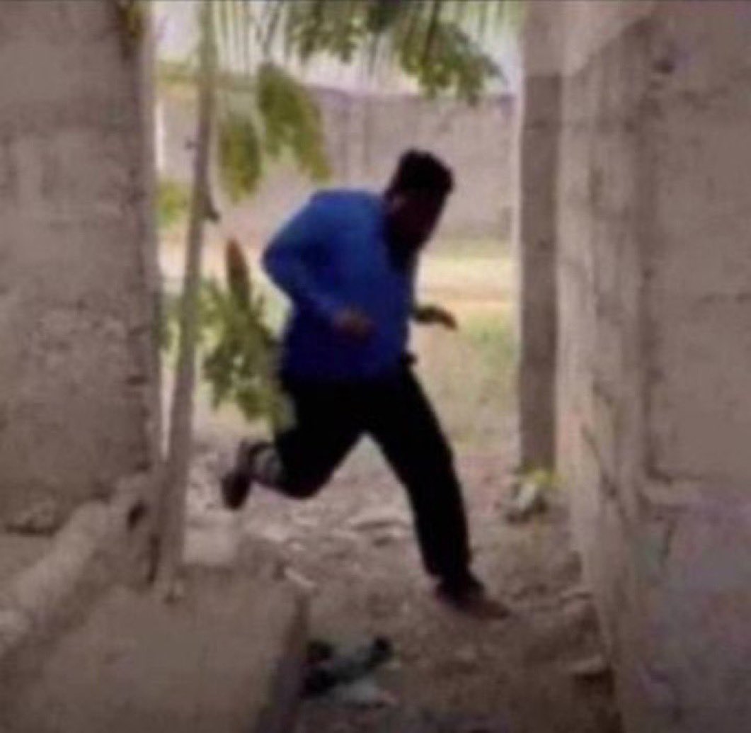 _UniQBoy's tweet photo. You when your wife ask for pampers money 😹🤲. https://t.co/5PXKQvJuMN