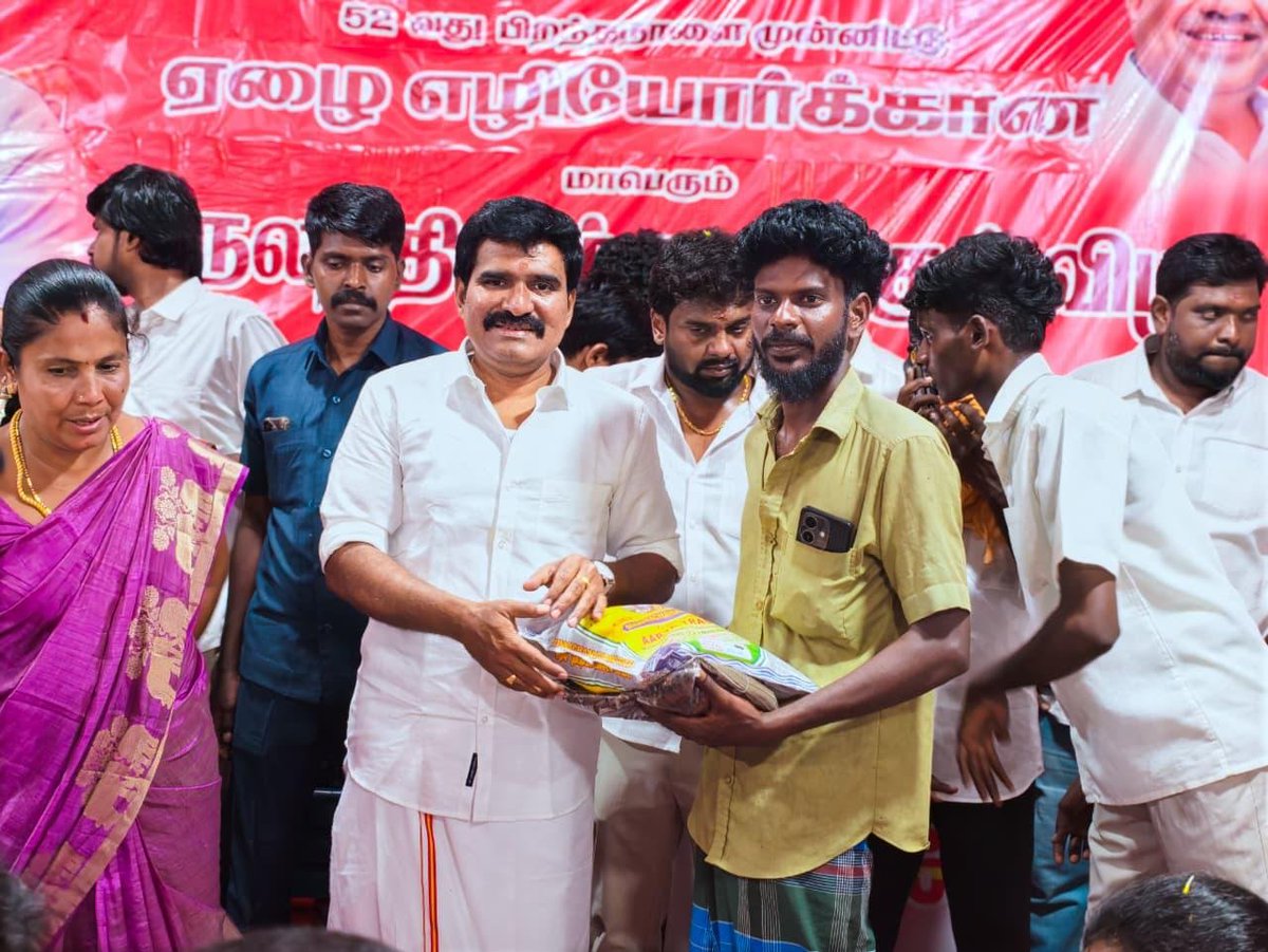 CTR_Nirmalkumar's tweet photo. (27/06/26)இன்று மதுரை மாவட்டம் திருப்பரங்குன்றம் சட்டமன்றத் தொகுதி நாகமலை புதுக்கோட்டையில் பொதுமக்களுக்கு நலத்திட்ட உதவிகள் வழங்கியபோது. https://t.co/YyHMRSXfza