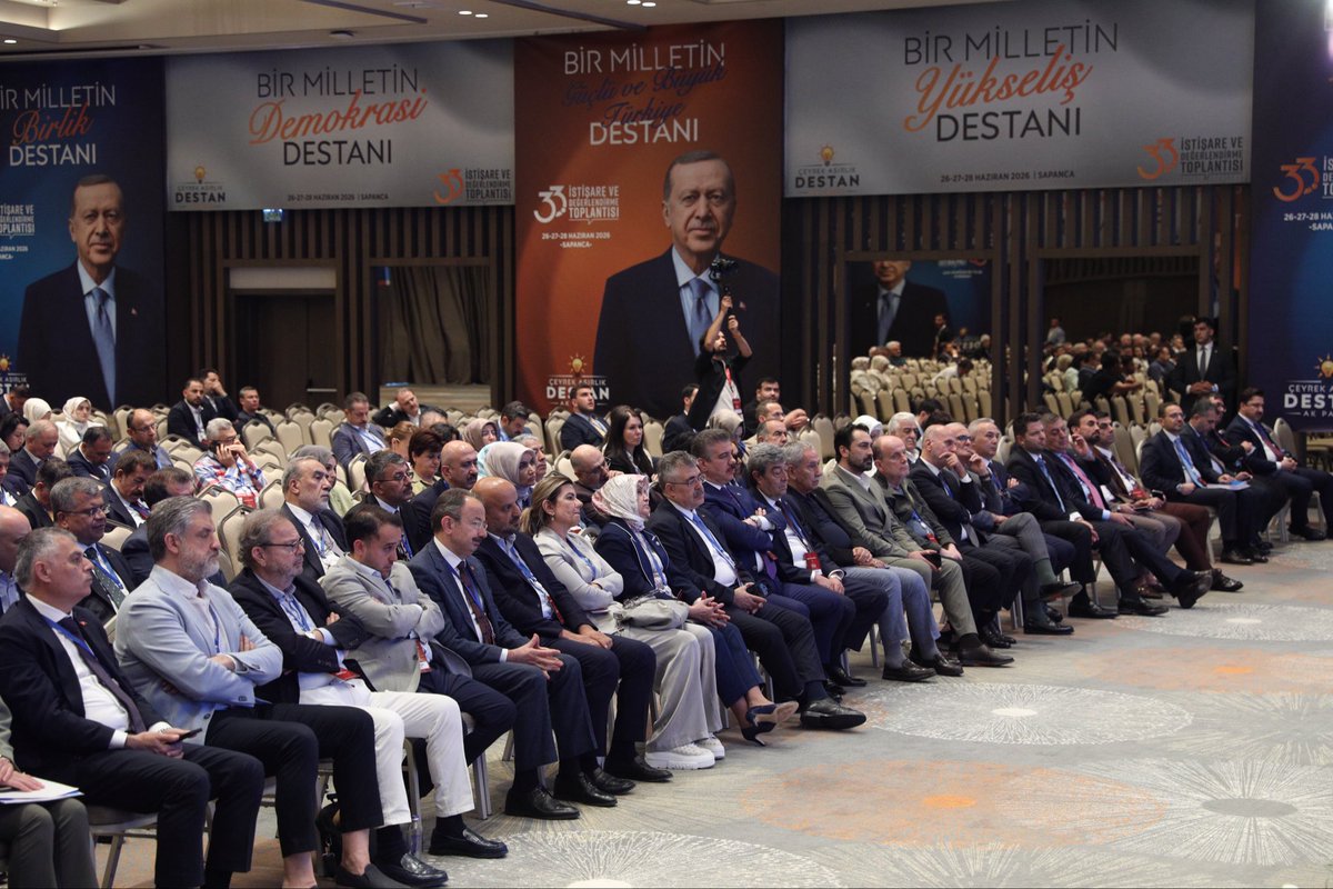 cuneytyuksel_'s tweet photo. 📍 Sapanca

AK Parti İstişare ve Değerlendirme Kampımızda, Sayın Bakanlarımızın gerçekleştirdiği sunumlar vesilesiyle güvenlikten kalkınmaya uzanan birçok başlıkta kapsamlı istişarelerde bulunduk.

Çeyrek asrı aşan tecrübemiz ve istişare kültürümüzle; milletimizin beklentilerini esas alan, güçlü ve güvenli Türkiye hedefi doğrultusunda çalışmalarımıza devam ediyoruz.

#AKParti #TürkiyeYüzyılı