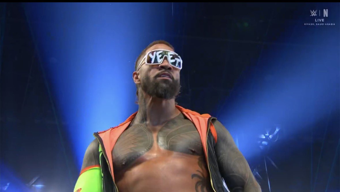 mani_uce's tweet photo. even though he lost tonight he put up a hell of a fight and hung in the ring with the ruler and he showed why he is MAIN EVENT JEY USO🤏🏾 forever proud of my boy 🥹🤍🇸🇦
#WWENOC https://t.co/BCzV2sTJVT