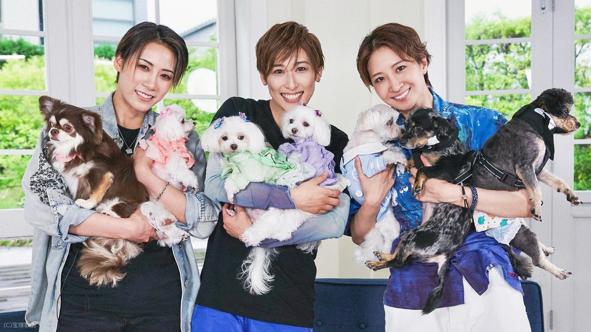 rakutentv_japan's tweet photo. ⋱🎂Happy Birthday！⋰
6月28日は宙組男役スター 水美舞斗さんのお誕生日です🪐

ご出演中の『黒蜥蜴』『Diamond IMPULSE』
千秋楽ライブ配信は7/5(日)に実施いたします🦎
ぜひご覧ください！

📡ライブ配信
https://t.co/3OHtCjZ2iU

📺配信一覧
https://t.co/7xgBChM0h0

#宝塚歌劇 #宙組 #水美舞斗 https://t.co/k15BI6O2fd