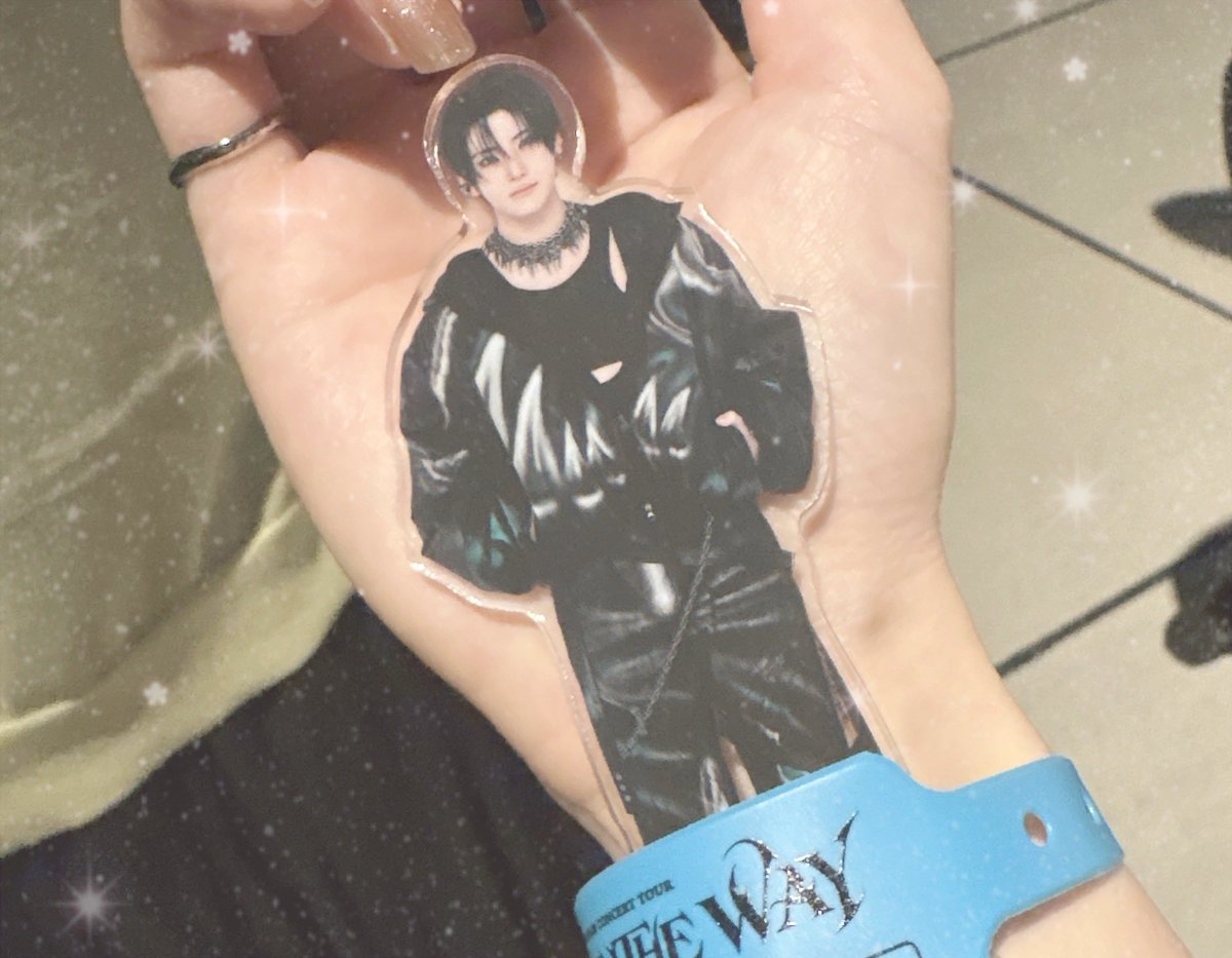 y____27t's tweet photo. 神戸特別打ち上げ会〜〜〜❤︎❤︎❤︎
Kくんがそれなに？ちょっと貸して〜ってみんなに見せびらかしてくれた兵庫県の地図ボード(淡路島は不参加)
ゆうまくんこのポーズしてくれたかわいかった❤︎
"ゆうまくんおかえり🐱" https://t.co/cIiL6YuTRH