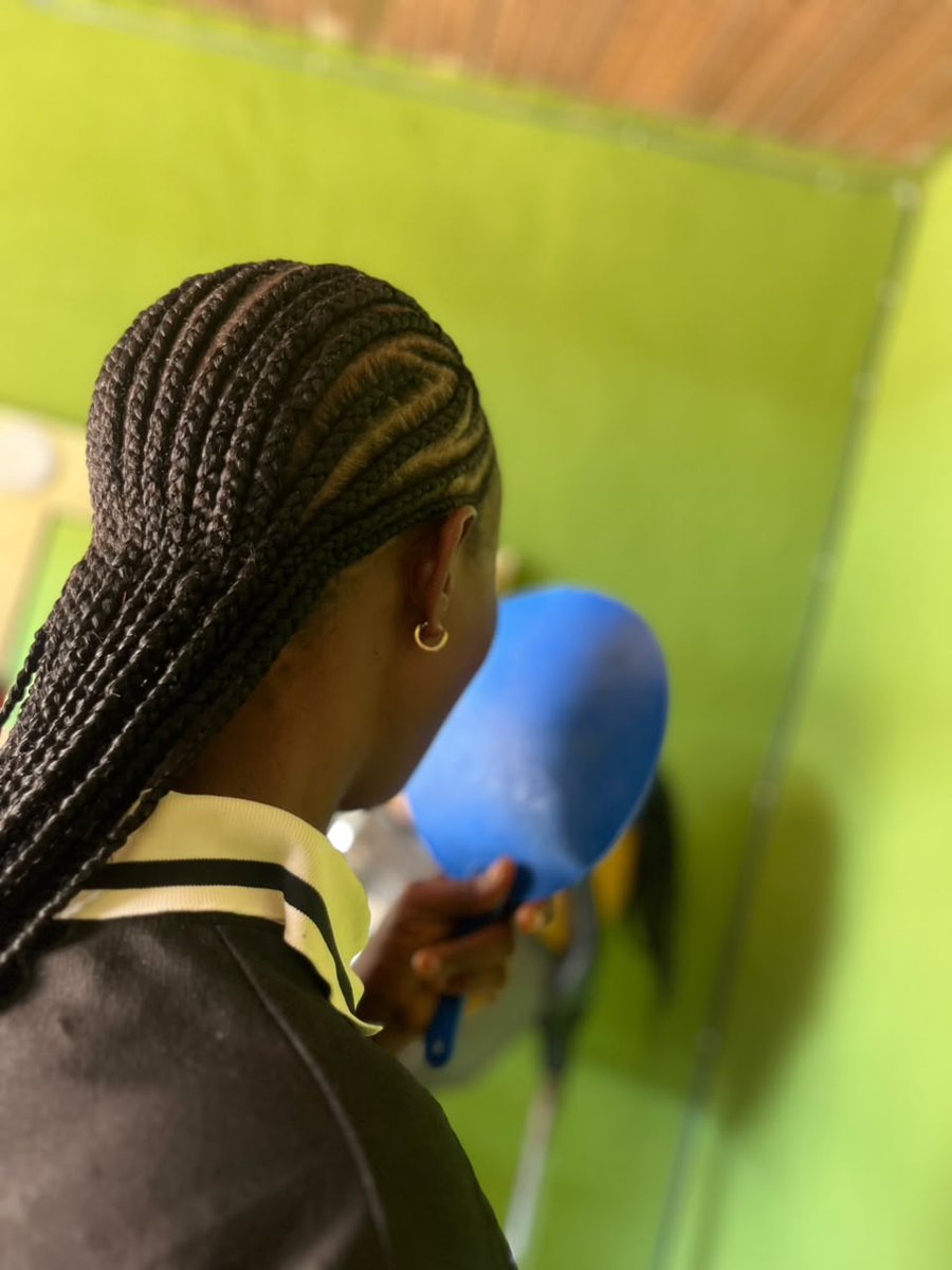 PreciousObed6's tweet photo. 3500 for this hair, God I don die, na like this I go take buy car😭😭😭😭😭😭😭😭😭😭😭😭😭 https://t.co/SdaZexuZM9
