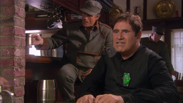 SGI_FR's tweet photo. C'est une magnifique journée ! » Même Urgo chanterait en boucle dans votre tête pour demander le retour de la Porte des Étoiles. @amazonMGMStudios, faites plaisir aux fans : annoncez une suite ! 🎵🤪 #SaveStargate https://t.co/CCpSFMfcwi