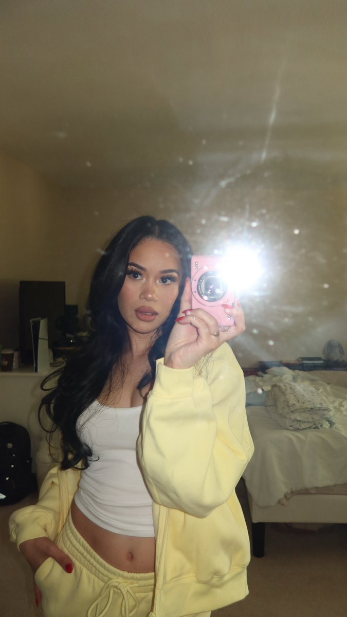 𝐭 ⋆ (@rosamiex) / Posts / X