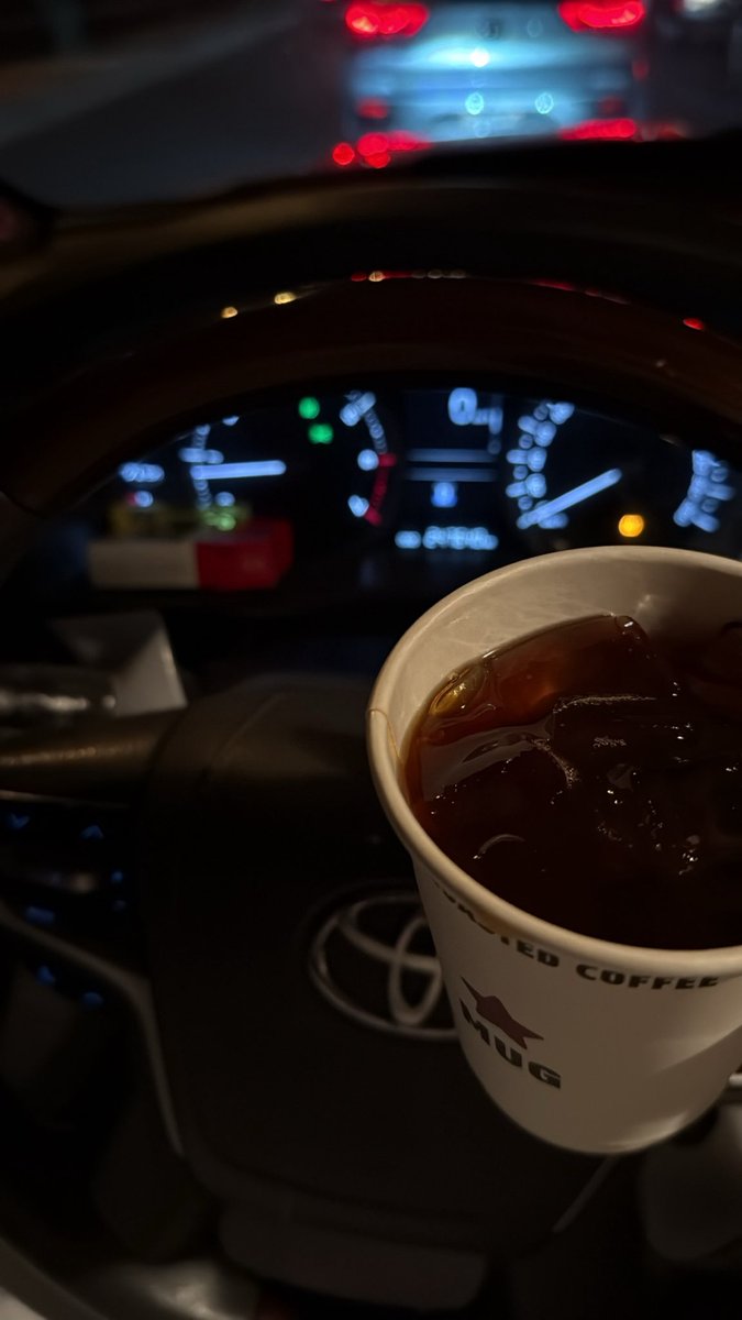 gnwy18's tweet photo. أشدّ الحروب هي" حربك مع نفسك " 
 ولن تجد لها حلاً إلا بالقمع وتطفئة النيران التي بداخلك

                        عبّر عنها خالد مبارك بقوله: 
                     " أنا في داخلي شعلة نارٍ تلتهب
                     ما يقدر الماء لو شربته يجيها " https://t.co/E6aLcj9LRn