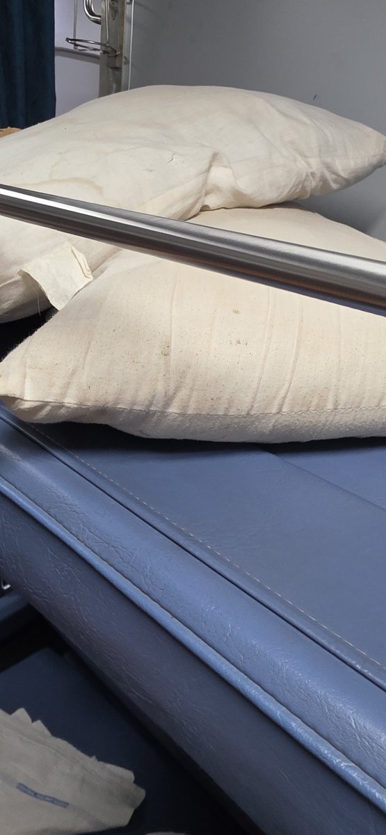 wesmach's tweet photo. @GM_CRly @drmcentral @Central_Railway 
@AshwiniVaishnaw 
Travelling Kolhapur to Pune in A 1 coach of Sahyadri express. This pillow provided without cover.Staff and attendant behaving roughly.. photographed staff is fully drunk. PNR 8250228448 https://t.co/USaExfbukB