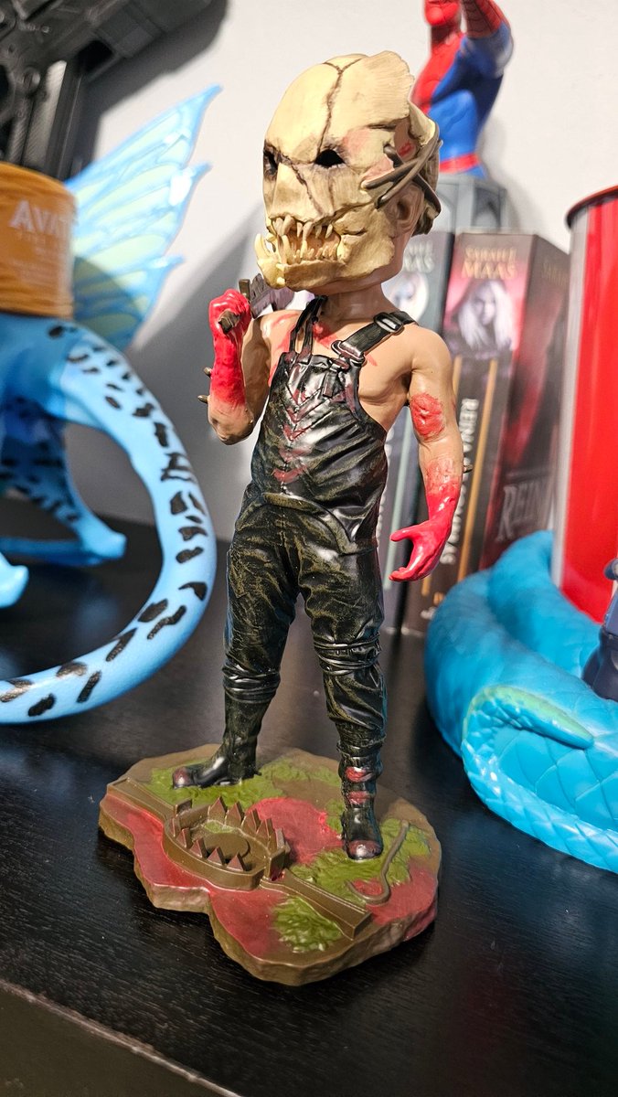 GuardianProx's tweet photo. I LOVE IT SO MUCH! @DeadbyDaylight 

I'mma need one of Huntress or Wraith. https://t.co/wZOEUs83Fx