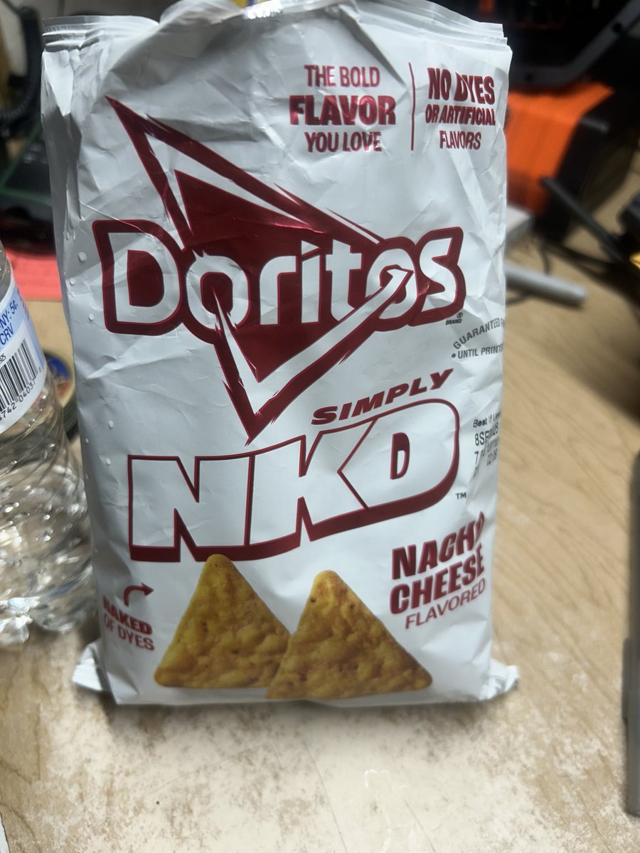 _ohKayKayKayy's tweet photo. @Doritos wtf is this 😭 why are there balls of seasoning in my chips 🤣 https://t.co/fQnPO4MeGb