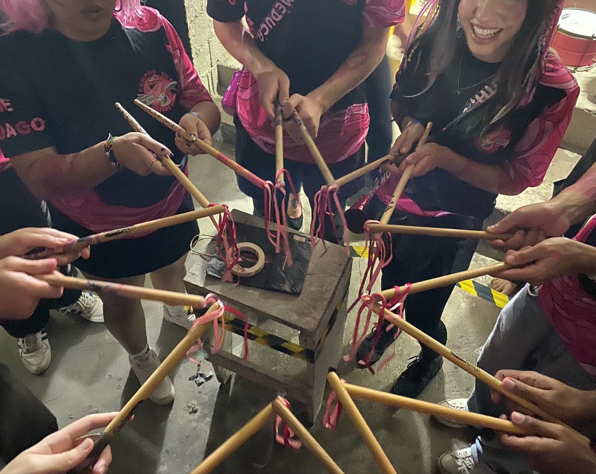 webjulyy's tweet photo. é caixa ou não é?!! 🥁 https://t.co/QSH6odbNOw
