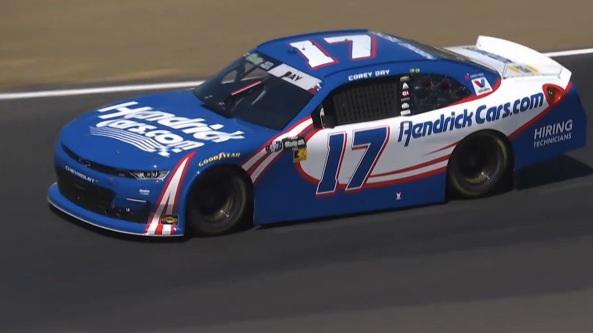 BobFullThrottle's tweet photo. Official GFT Dirt Brother @corey_day_ up to P4 as we start Stage 3 at @RaceSonoma @NASCAROReillyAP https://t.co/2024POf9KR