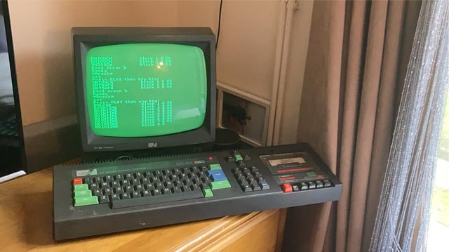 PROFENIX's tweet photo. @raulcontev + viejo yo empece con un amstrad cpc 464, la foto no es mía la busque por internet para ilustraros. https://t.co/jGBeHOLn2Y